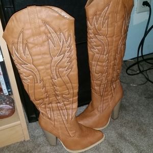 Marilyn moda holie western boot embroidered